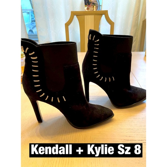 Kendall + Kylie Leather Suede Heeled  Ankle Boots with Silver Studs Are … - Picture 1 of 8